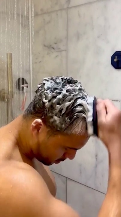 ScrubMeScalp Shower Routine Video (Breathtaking Blue)